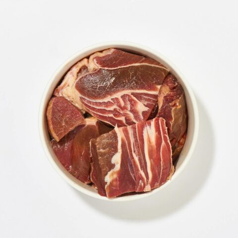 Rindfleisch-Klumpen (2 kg) | haustierkost.de | Faustgroße Stücke aus Muskelfleisch | Reich an Proteinen & Fettsäuren | Für Hunde & Katzen