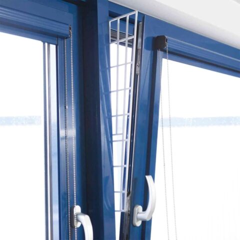 Trixie Schutzgitter für Fenster Seitenteil 62×16/7cm weiß